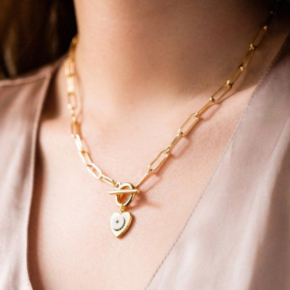 NWT gold heart chain necklace